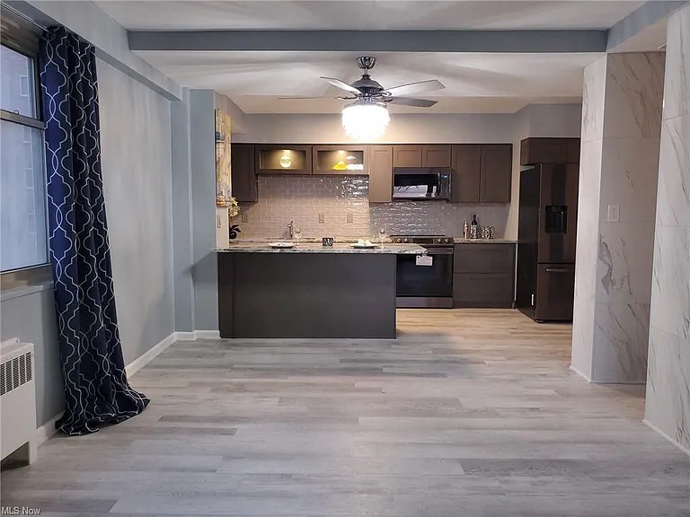 11820 Edgewater Dr #417 — Photo 2