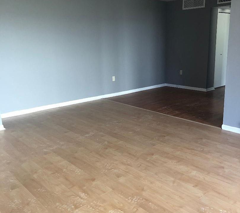 Living room/dining area.
