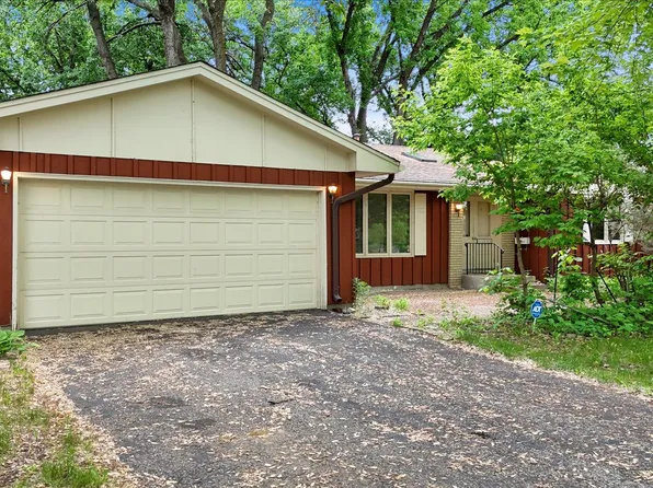 13009 Lakeview Dr, Burnsville, MN 55337