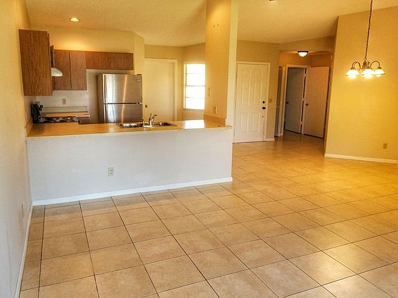 3rd image of 1479 Lake Mango Way