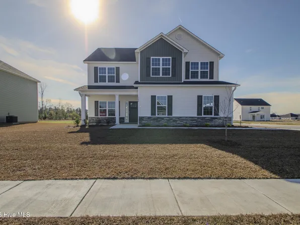 108 Twisted Vine Boulevard, Jacksonville, NC 28546