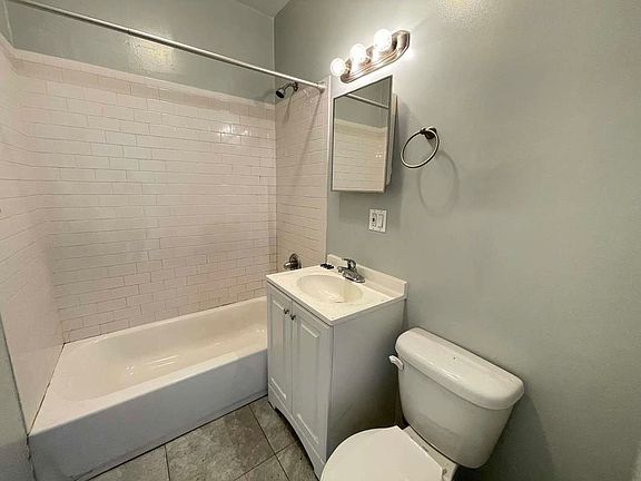 4th image of 125 E 19th St #3F