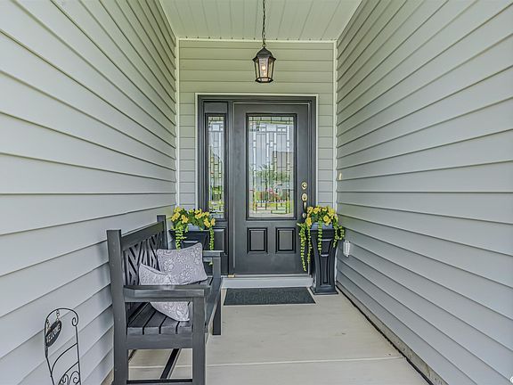3rd image of 1008 Glenlevit Ln