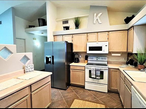 2nd image of 2323 Seabring Dr
