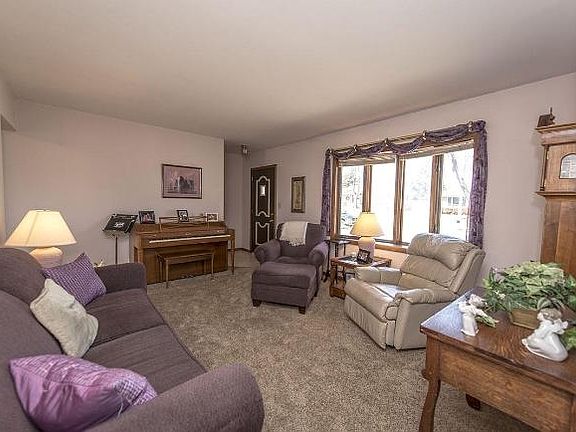 3rd image of 2155 E Michigan Ave