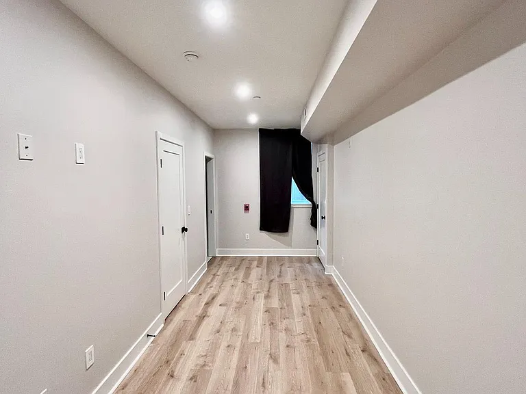 315 W Berks St #1 — Photo 11