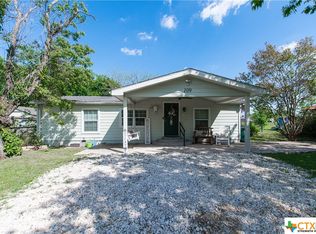 109 Paul St, Rogers, TX 76569