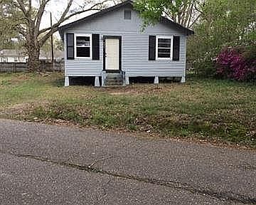 1st image of 922 Avenue K #B