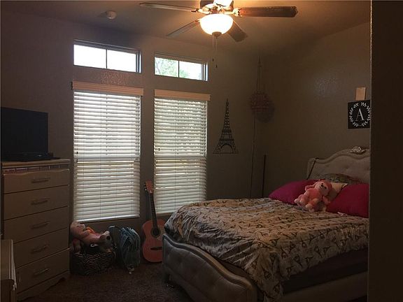 4th image of 1419 Sacramento