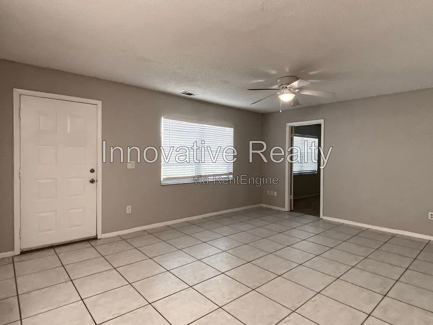 2 bed, 2.0 bath, 918 sqft, $1,650 — Photo 4