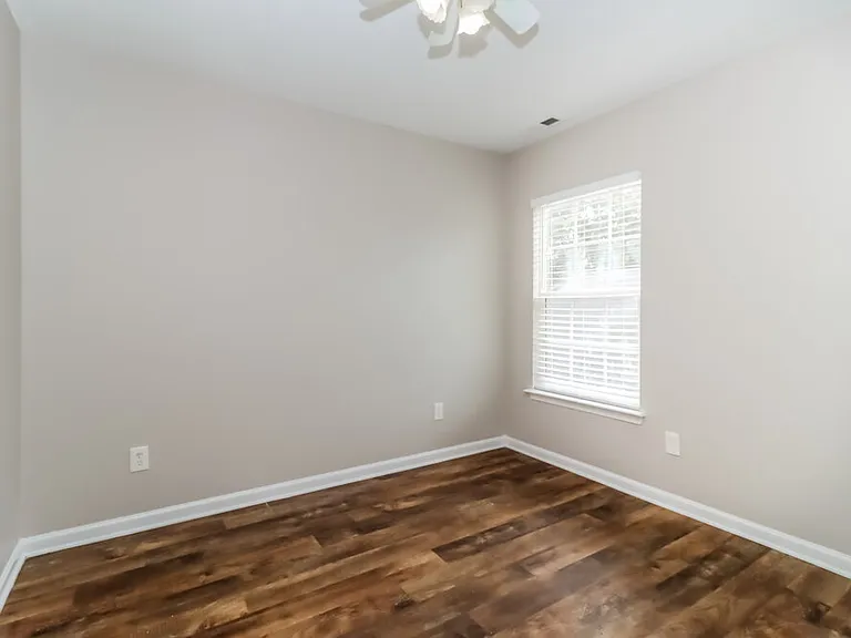 2203 Pimpernel Rd — Photo 16