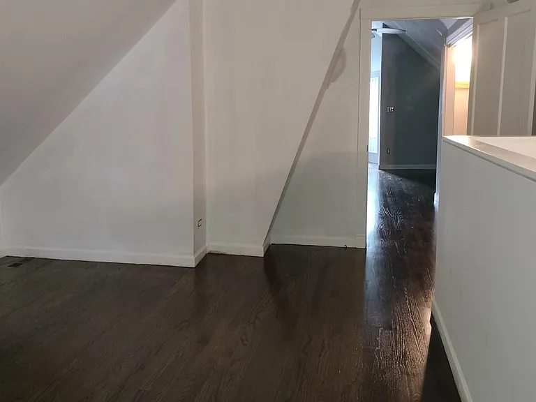 3046 N Leavitt St #2 — Photo 37