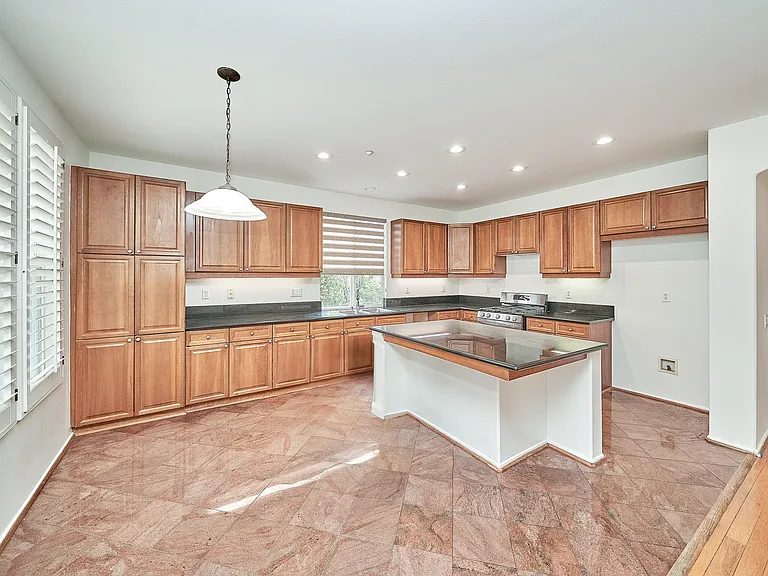 7455 Chanteclair Ct — Photo 24