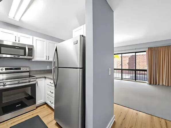 3740 Lower Honoapiilani Rd APT F106, Lahaina, HI 96761