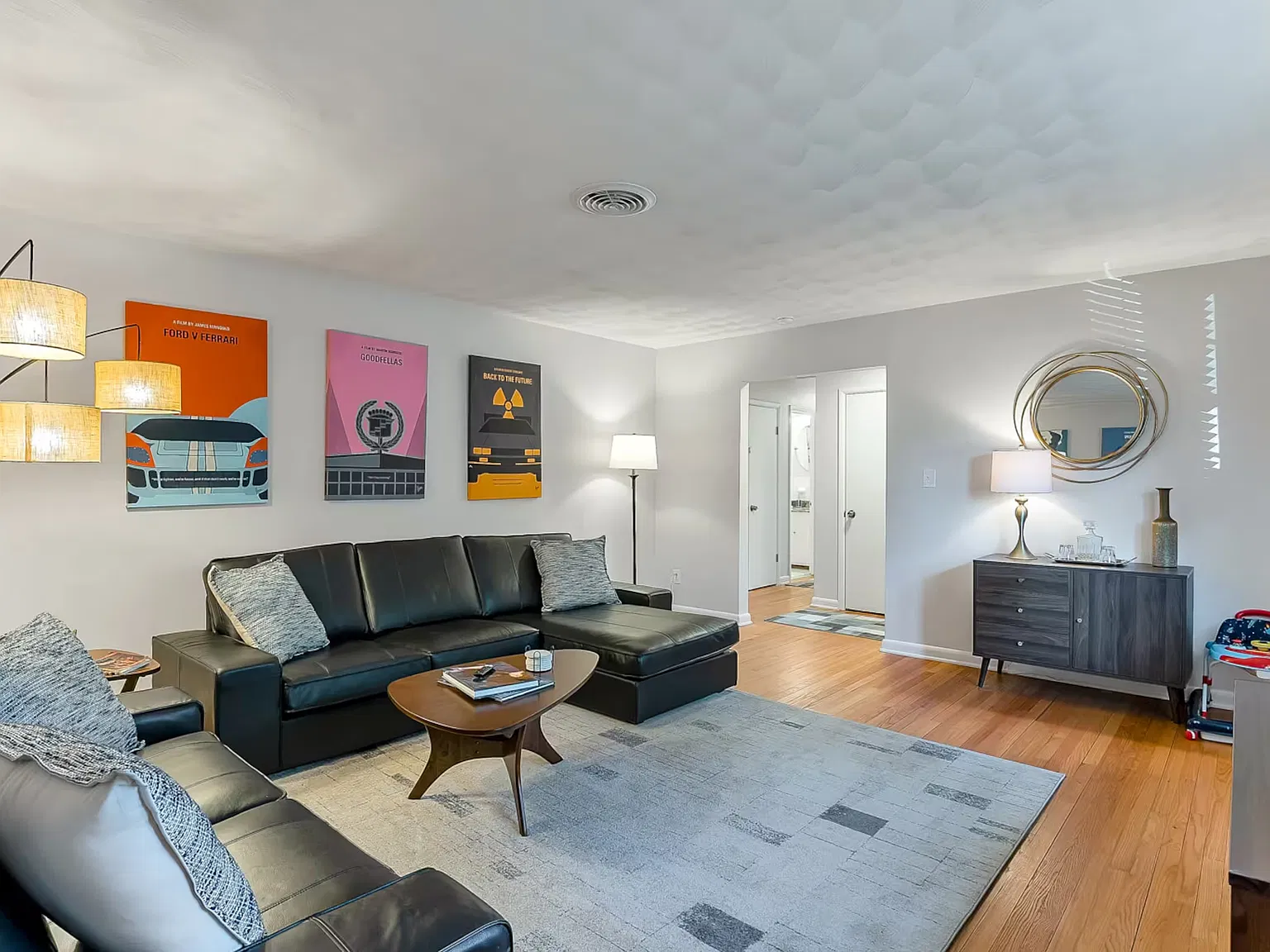 3 bed, 1686 sqft, $3,950 — Photo 4