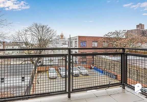4th image of 172-18 Jamaica Ave #304