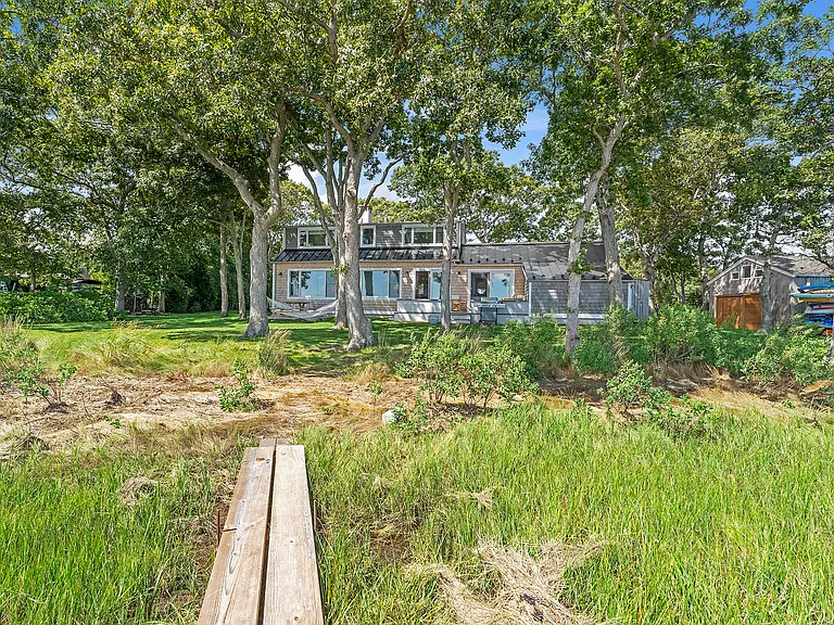 1082 Springs Fireplace Rd — Photo 26