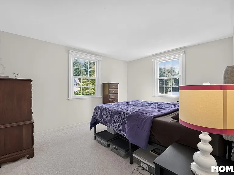 25 Surrey Ln — Photo 16