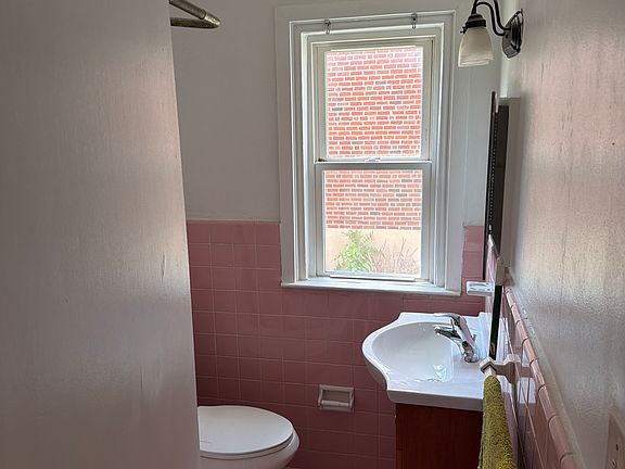 4th image of 7403 Rockwell Ave Floor 1
