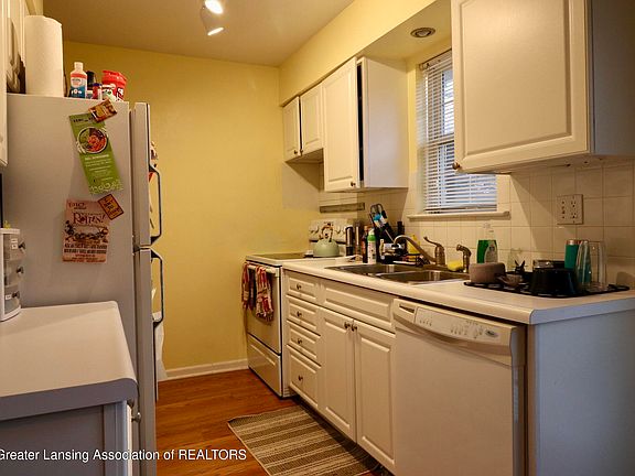 5th image of 6327 Beechfield Dr