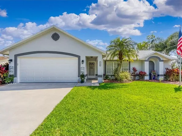 2349 SE Leithgow St, Port Saint Lucie, FL 34952