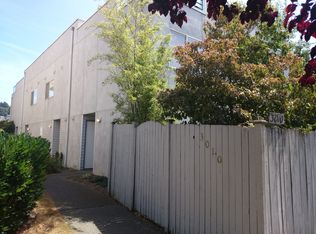 3010 61st Ave SW APT B, Seattle, WA 98116