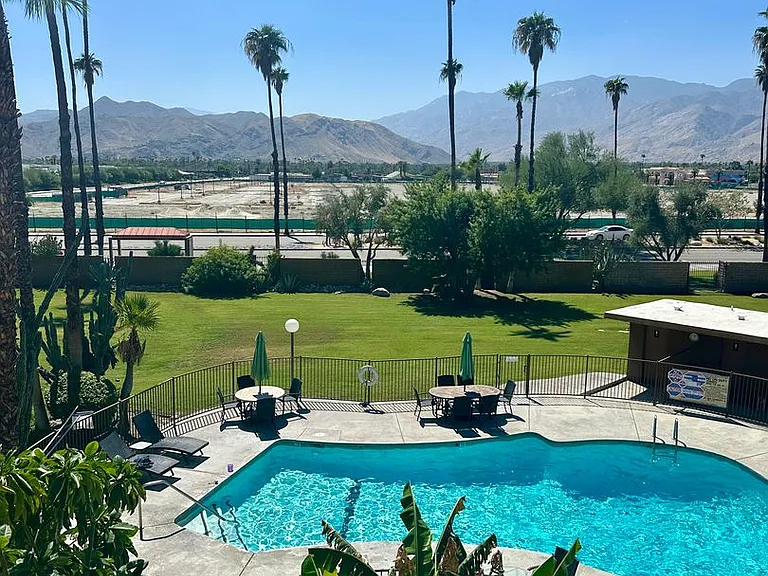 2580 E Tahquitz Canyon Way — Photo 18