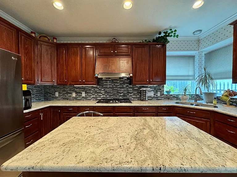 9303 Bent Spur Ln — Photo 16