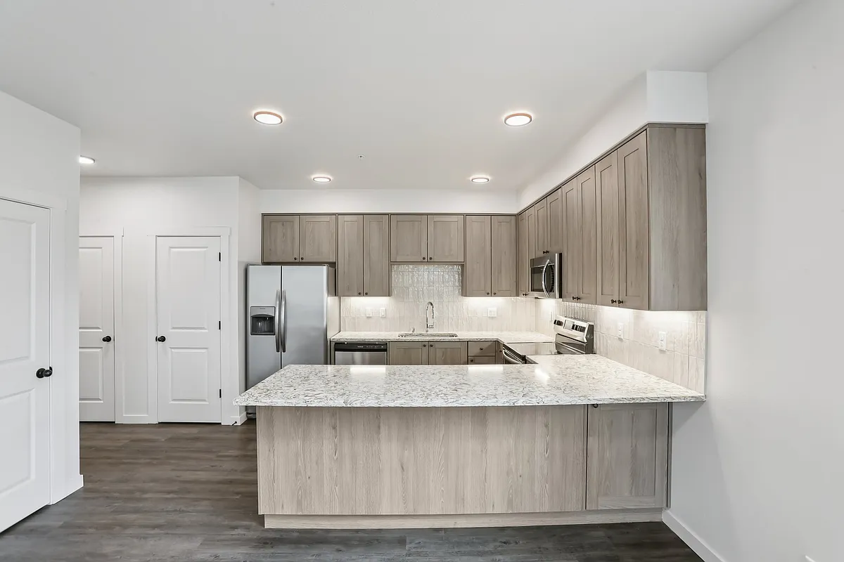 Building Photo - Sunlight Estates