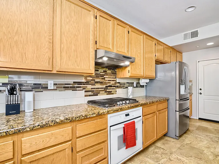 16471 Calloway Dr — Photo 11