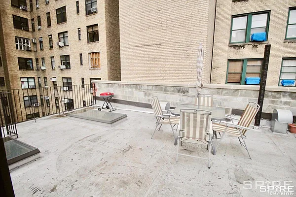 Rented by Spire Group | media 23