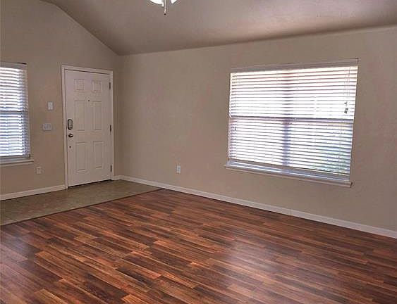 5th image of 12125 NW 133rd Ter