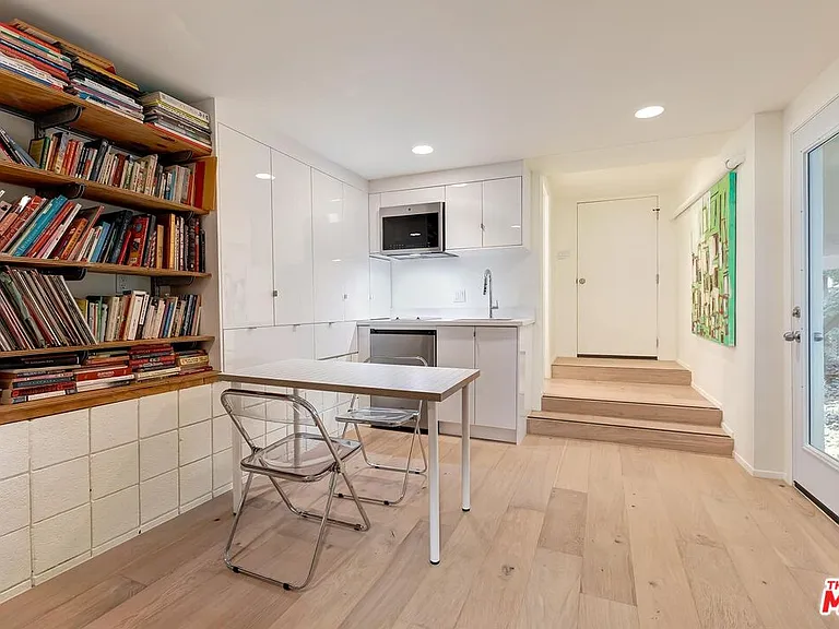7586 Woodrow Wilson Dr — Photo 22