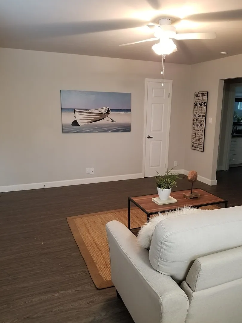 2412 Q Street — Photo 4
