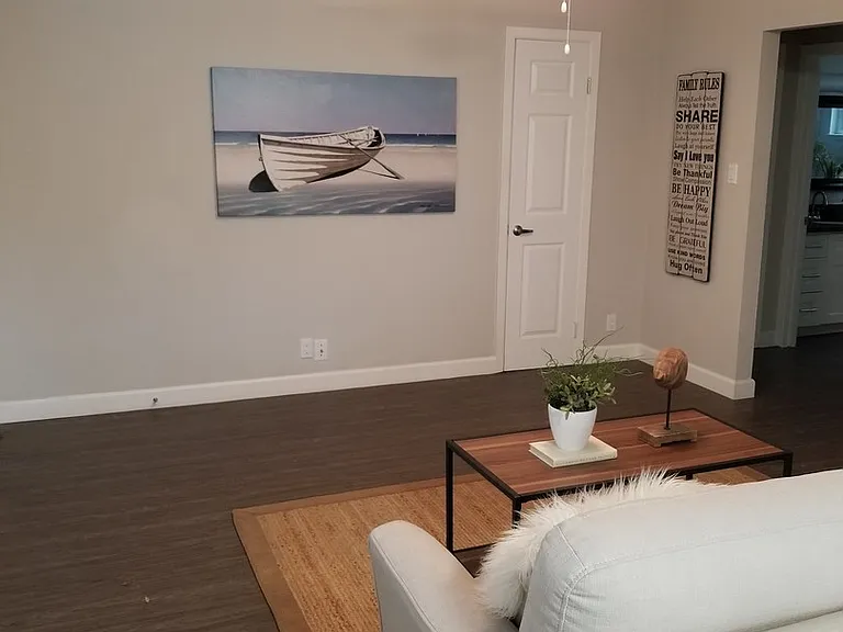 2412 Q St — Photo 4