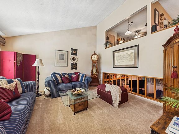 4th image of 3609 El Rego Dr