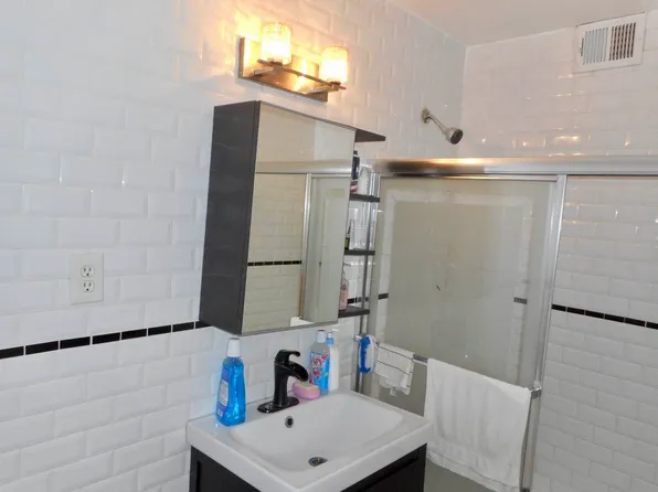 84-20 51st Avenue image 7 of 11