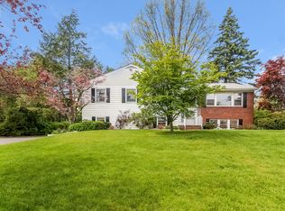 4 Whippoorwill Rd, Rye Brook, NY 10573