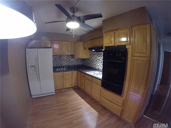 5th image of 10519 31st Ave
