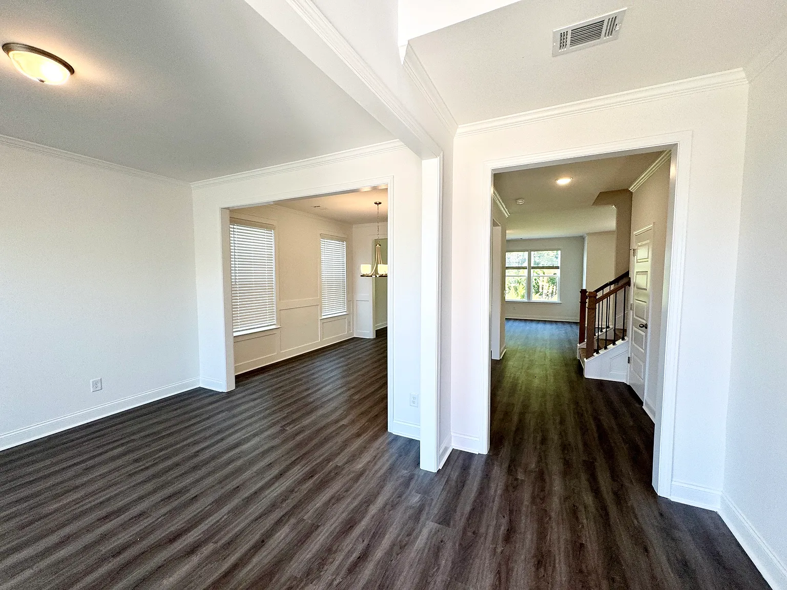 4 bed, 2.5 bath, 2626 sqft, $2,490 — Photo 3