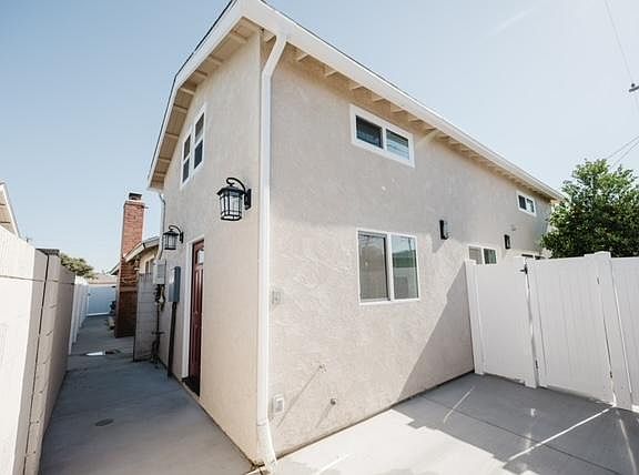 3rd image of 7537 Bradley Dr #B