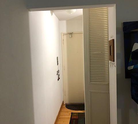 2nd image of 432 W Wellington Ave APT 401