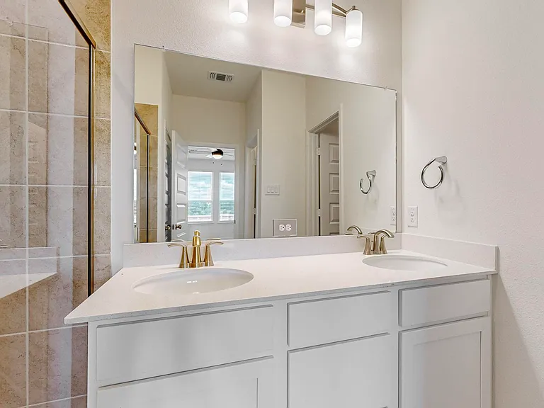 353 Princewood Dr — Photo 14