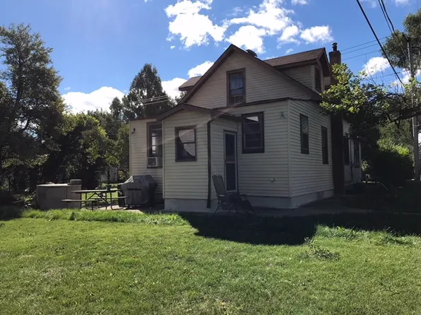 15892 W Marie Ave, Prairie View, IL 60069