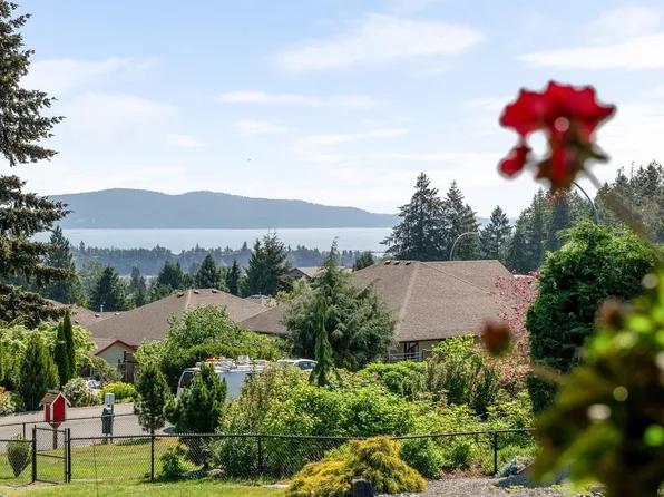 3319 Cook St, North Cowichan, BC V0R 1K2