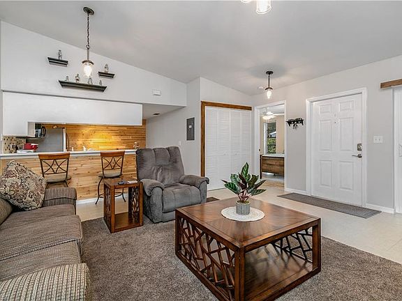 3rd image of 5801 Crystal Lake Ln APT 103
