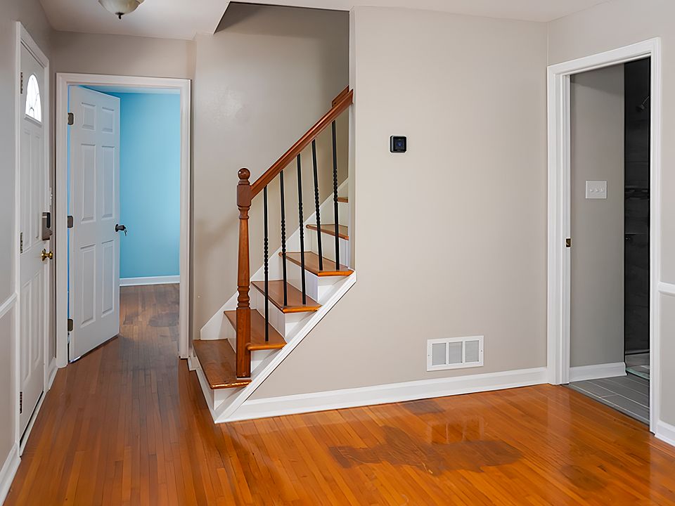 1st image of 6021 Winview Dr #14926260