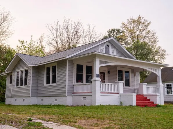 1106 Wood St, Elizabeth City, NC 27909