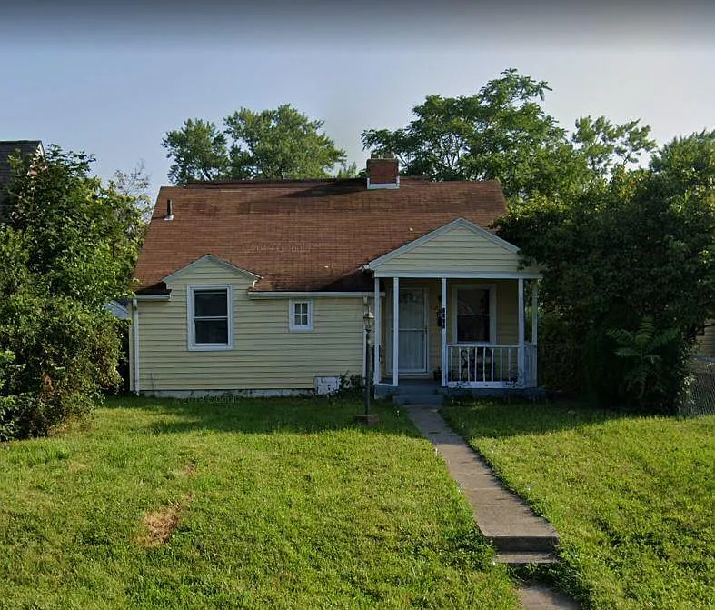 1092 E 19th Ave photo 1