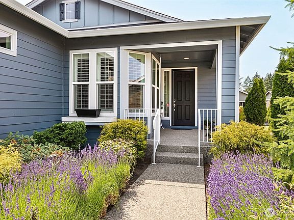 2nd image of 8544 Vashon Drive NE